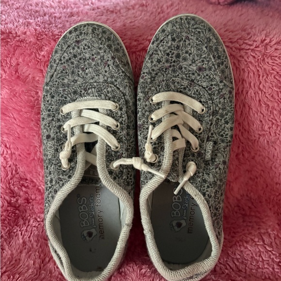 Skechers BOBS Gray Patterned Sneakers - Picture 2 of 4